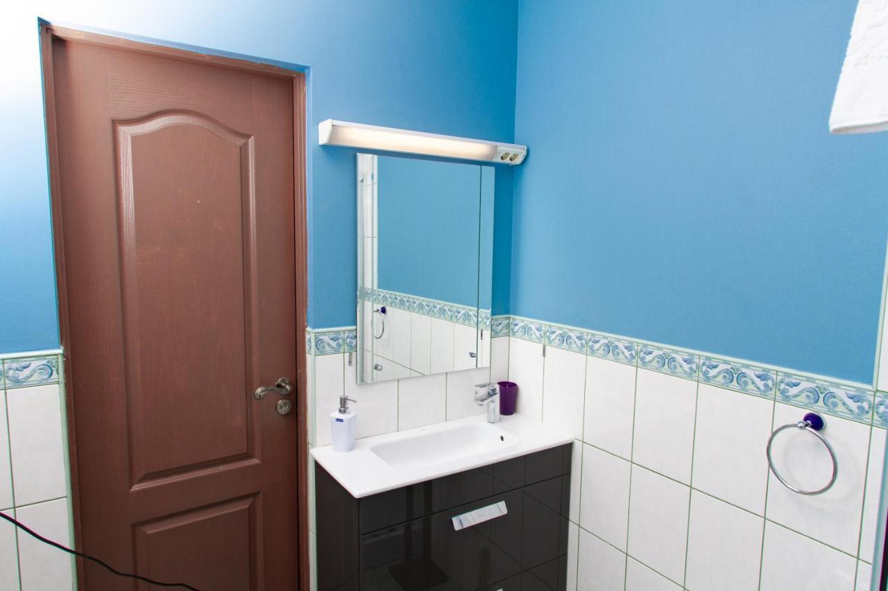 Riga Well Hotel Luaran gambar